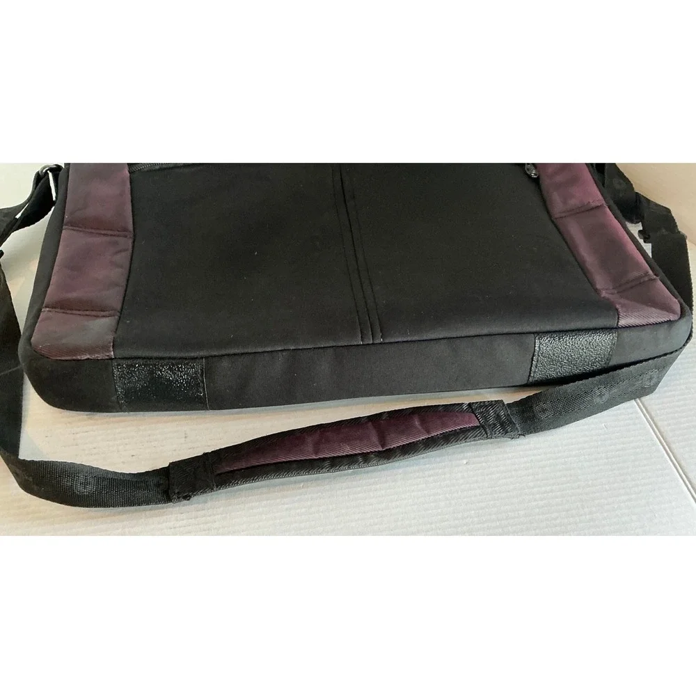 SwissGear Laptop Messenger Bag Black Burgundy Padded Shoulder Strap Office Travl